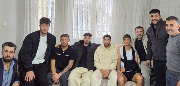 DENİZLİSPOR’DA SAKATLAR VE KART SINIRINDAKİ OYUNCULAR CAN SIKIYOR