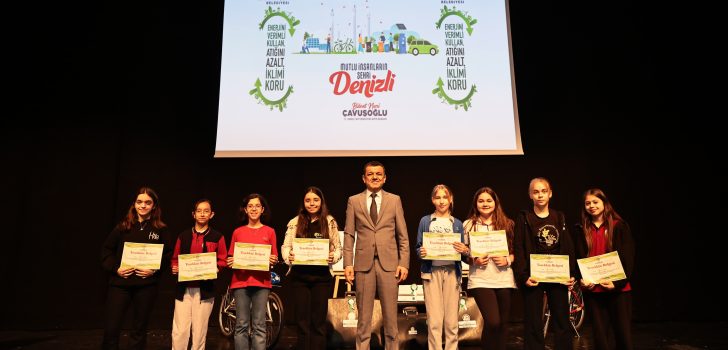 YARIŞMADA GENÇ YETENEKLER ÖDÜLLERİNİ ALDI