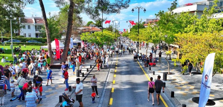 ÇAMLIK CADDESİ TRAFİĞE KAPANIYOR