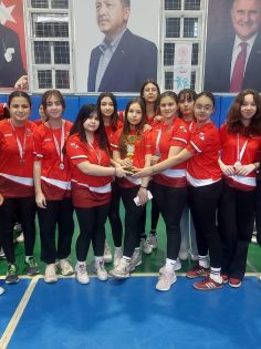 ÖDÜLLER SAHİPLERİNİ BULDU