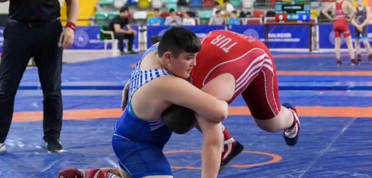 DENİZLİLİ GÜREŞÇİLER DÜNYA ŞAMPİYONASI YOLCUSU