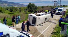 İŞÇİ SERVİSİ KAZA YAPTI: 7 YARALI