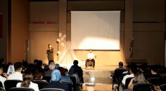 TAVAS’TA ‘KIRIK KALP SENDROMU’ İZLEYİCİYLE BULUŞTU
