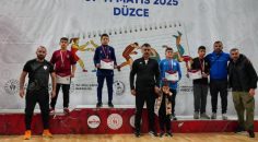 DENİZLİLİ GÜREŞÇİLER YİNE ZİRVEDE