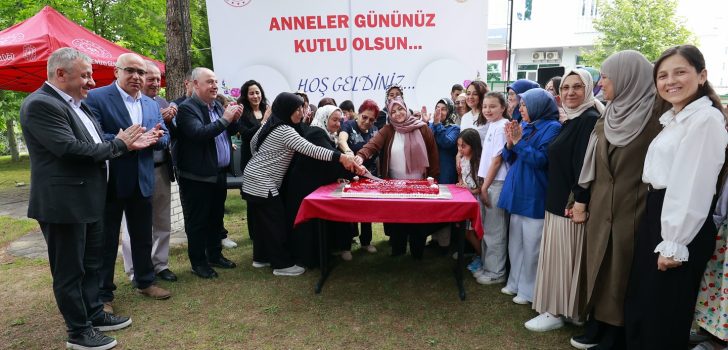 GENÇLİK VE SPOR’DAN ŞEHİT ANNELERİYLE ANNELER GÜNÜ BULUŞMASI