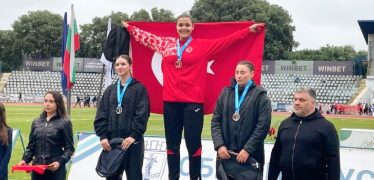 DENİZLİLİ MİLLİ ATLET’TEN ALTIN MADALYA