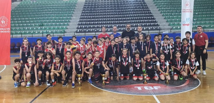 POTADA MİNİKLER YARIŞTI