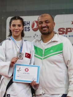 DENİZLİLİ MİLLİ JUDOCU AYŞENAZ AVRUPA ŞAMPİYONASI’NDA