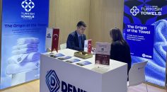 DENİZLİ, FUARDA EV TİKSTİLİ ÜRÜNLERİNİ SERGİLİYOR