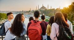 DENİZLİ’DE 7 KİŞİDEN BİRİ GENÇ