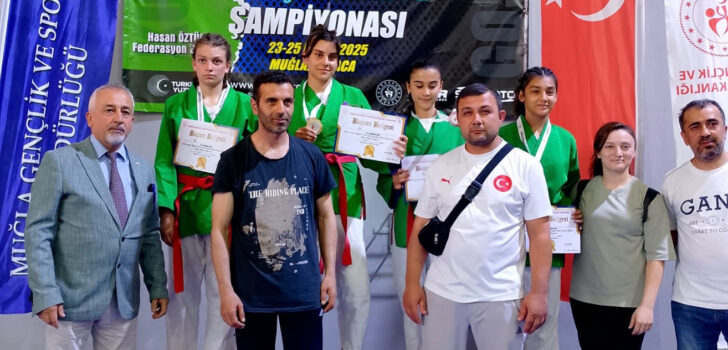 DENİZLİLİ KURAŞÇILAR MADALYAYA DOYMUYOR