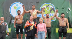 MERKEZEFENDİ’DE BAŞPEHLİVAN MUSTAFA TAŞ OLDU