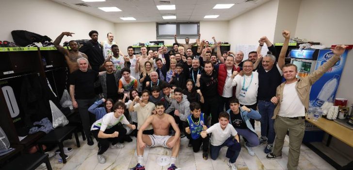 BÜYÜK SEVİNÇ VE KUTLAMA