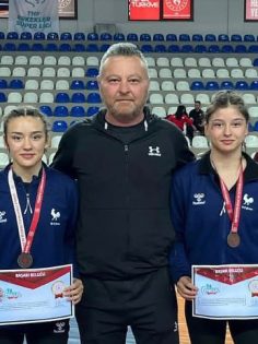 DENİZLİLİ GÜREŞÇİLER YİNE ZİRVEDE