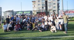 AKKONAKSPOR ŞAMPİYONLUK KUPASINI COŞKUYLA KALDIRDI