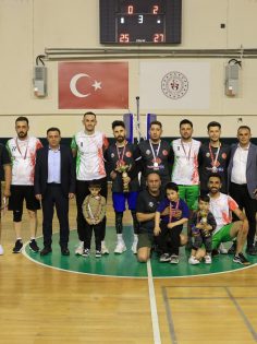 ÇAMELİ’DE VOLEYBOL TURNUVASI SONA ERDİ