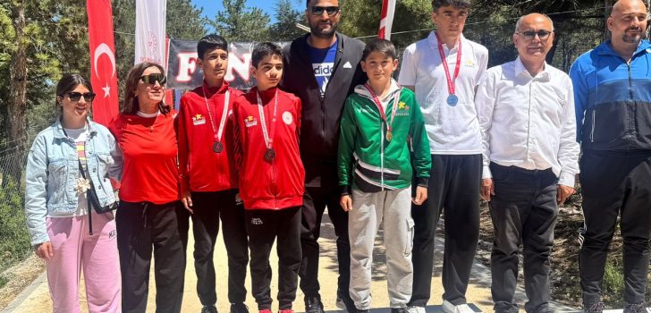 DENİZLİLİ ATLETLER ANALİG KROS TÜRKİYE ŞAMPİYONASINDA