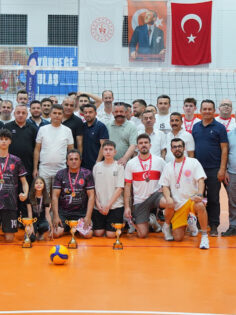 ACIPAYAM’DA KAYMAKAMLIK KUPASI SONA ERDİ