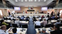 ÇAVUŞOĞLU: SPOR SALONUNA FERDİ ZEYREK’İN İSMİ VERİLSİN