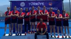 DENİZLİLİ HOKEYCİLERDEN TÜRKİYE İKİNCİLİĞİ