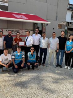 ANAHTAR PARTİLİLER KAN BAĞIŞINDA BULUNDU