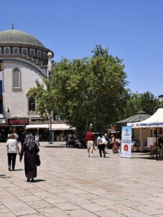 BAYRAMYERİ MEYDANI’NIN GELECEĞİNE DENİZLİLİLER KARAR VERİYOR