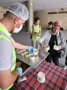 FERDİ ZEYREK İÇİN HAYIR İKRAMI