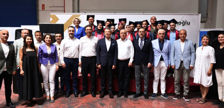 FABRİKA OKUL OLDU, DİPLOMA ALDILAR