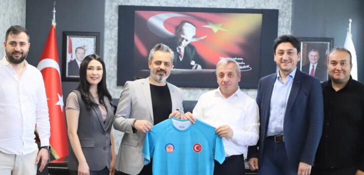 KOORDİNATÖR ADIGÜZEL’DEN GENÇLİK SPOR’A ZİYARET