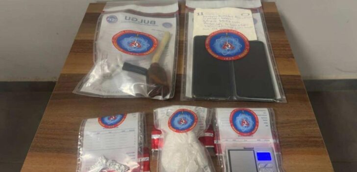 ZEHİR TACİRLERİ YAKALANDI