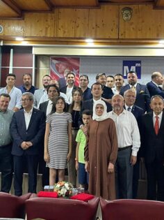 MUHASEBECİLERDE DEVİR TESLİM TÖRENİ YAPILDI