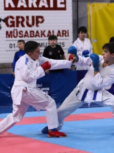 KARATE GRUP ŞAMPİYONASI HEYECANI DENİZLİ’DE YAŞANDI