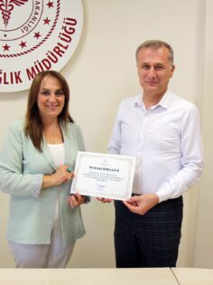 SAĞLIK BAKANI MEMİŞOĞLU TEŞEKKÜR BELGESİ VERDİ