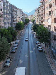 ÇAVUŞOĞLU, İSTİKLAL’DE OTOBÜS YOLU UYGULAMASINI İNCELEDİ