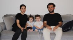 ÇARESİZ AİLEDEN ÇOCUKLARI İÇİN YARDIM ÇIĞLIĞI