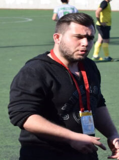 GENÇ TEKNİK DİREKTÖR KAYIP, HER YERDE ARANIYOR