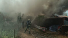 İLÇEDE YANAN EV KÜL OLDU