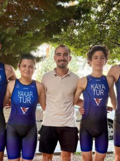 DENİZLİLİ TRİATLETLER TÜRKİYE KUPASI’NDAN DERECELERLE DÖNDÜ