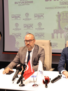 SATRANÇTA GÖZLER DENİZLİ’DE