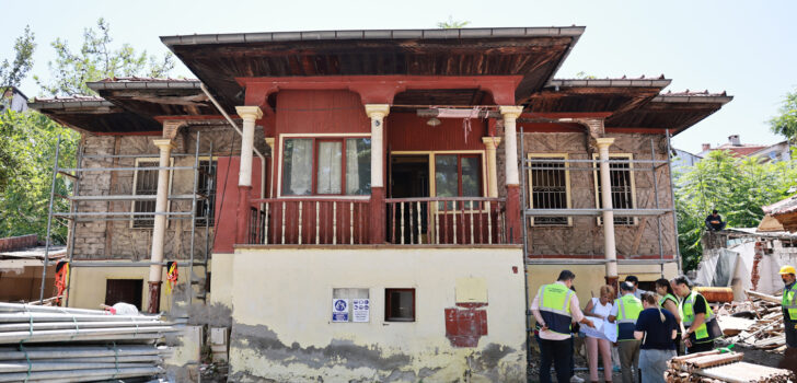 TARİHİ KONAK, PAMUKKALE BELEDİYESİ’YLE YENİDEN HAYAT BULUYOR