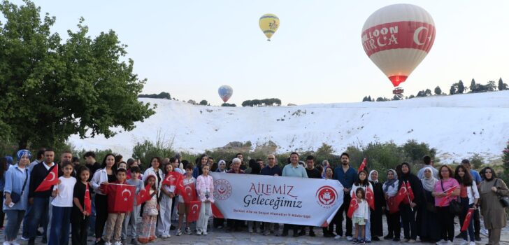 ŞEHİT AİLELERİ, BAYRAMIN COŞKUSUNU GÖKYÜZÜNDE KARŞILADI