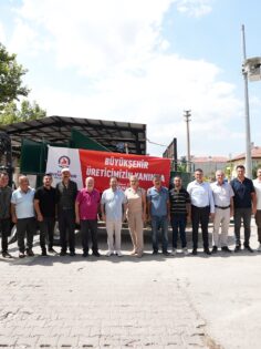 BÜYÜKŞEHİR, KÜÇÜKBAŞ ÜRETİCİSİNİN İŞİNİ KOLAYLAŞTIRIYOR