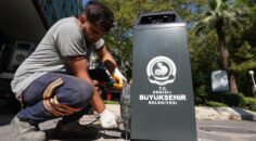 BÜYÜKŞEHİR ÇÖP KUTULARINI YENİLİYOR