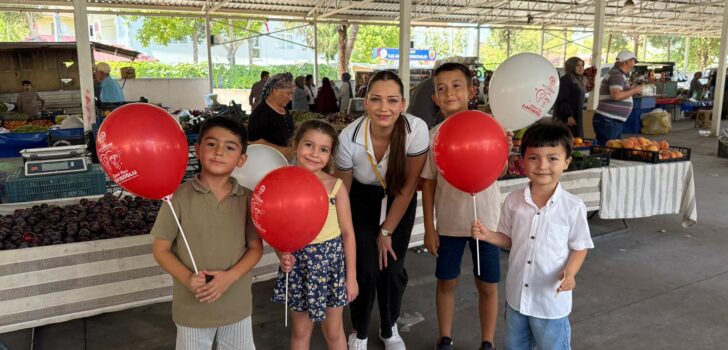 BÜYÜKŞEHİR VATANDAŞI DİNLEDİ, MİNİKLERİ SEVİNDİRDİ