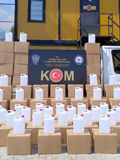 YÜKLÜ MİKTARDA KAÇAK ALKOL ELE GEÇİRİLDİ