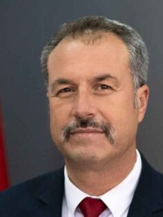 “TÜRK’ÜN DİRENİŞ SEMBOLÜ 30 AĞUSTOS KUTLU OLSUN!”