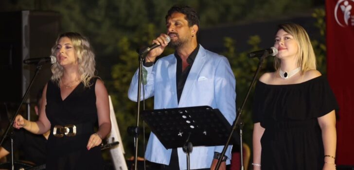 MERKEZEFENDİ BELEDİYE ORKESTRASI GERZELE’DE YAZ KONSERİ VERDİ