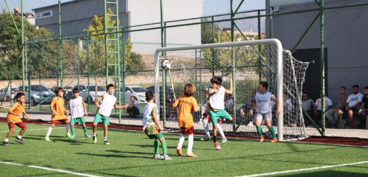 MERKEZEFENDİ’DE ZAFER KUPASI FUTBOL TURNUVASI BAŞLADI