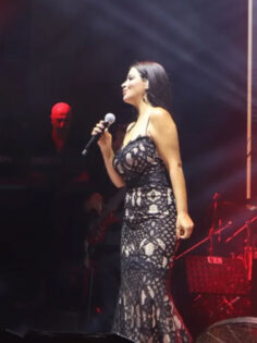 ACIPAYAM, ZARA İLE COŞTU