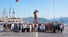 YÜZME ÖĞRENEN KADINLAR MARMARİS’TE DENİZLE BULUŞTU